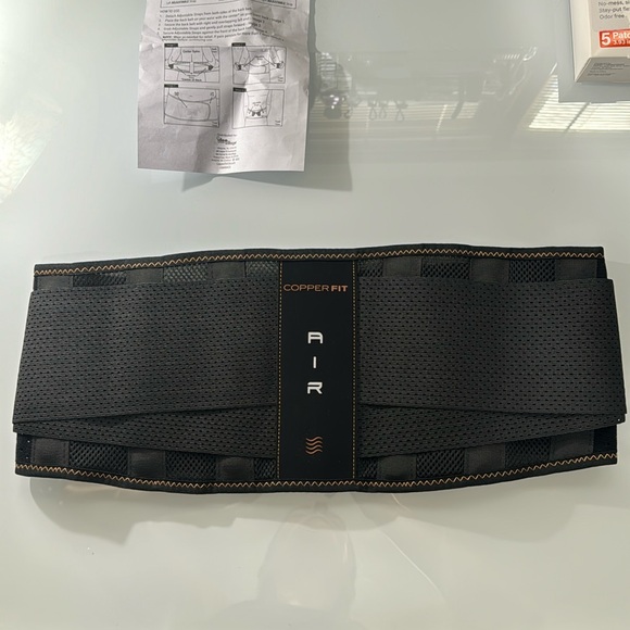 Back pain hot/cold pack, back support & lidocaine patches - Picture 9 of 14